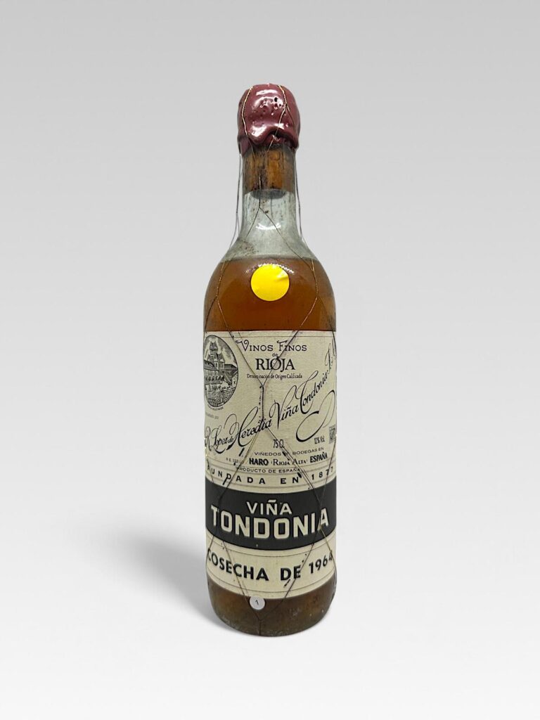 R LOPEZ DE HEREDIA VINA TONDONIA BLANCO GRAN RESERVA 1964 - View 1 | Rotamagus Wines