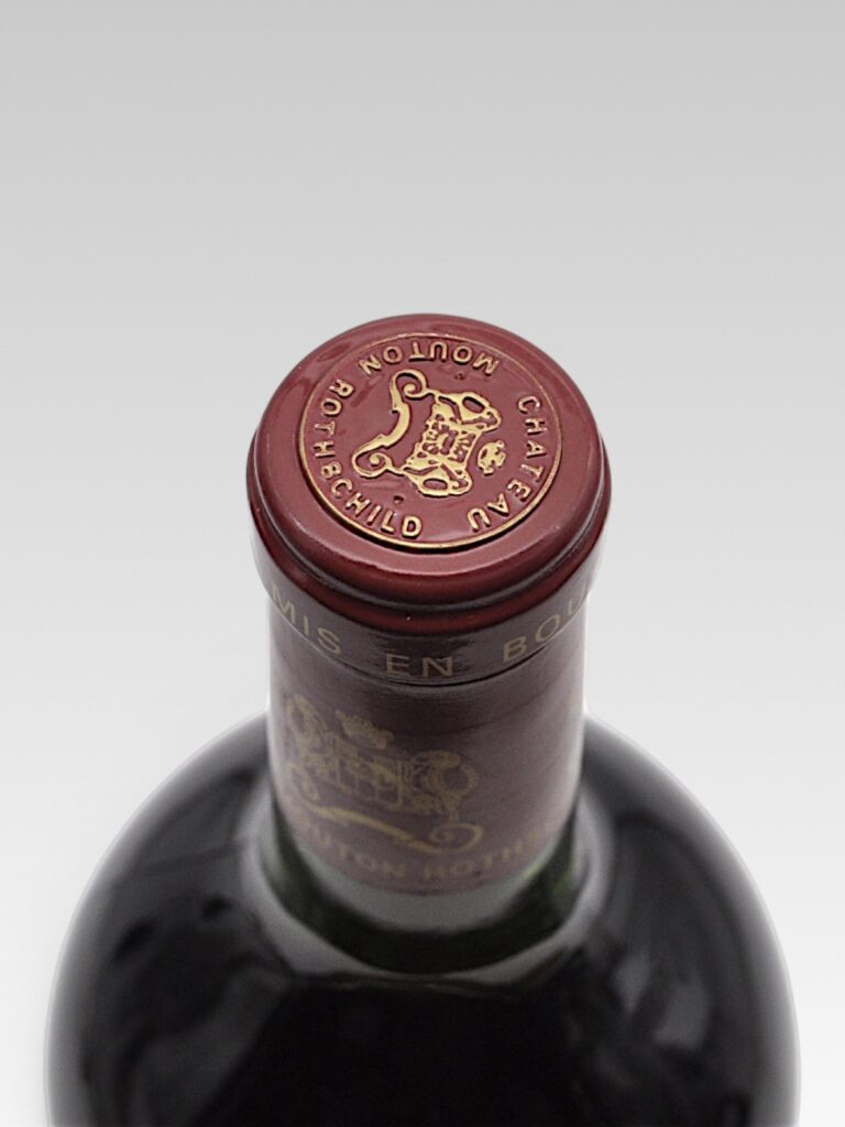MOUTON ROTHSCHILD 1983 MAGNUM - View 3 | Rotamagus Wines